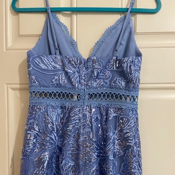 ASOS NWT Periwinkle Blue Floral Sequin Crochet Pencil Mermaid Midi Dress Size 4 - Picture 4 of 7